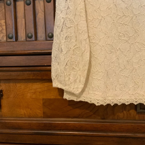 NEWw/TAG Peek Lace Blouse wLining Cream, Sz10 - Picture 3 of 3